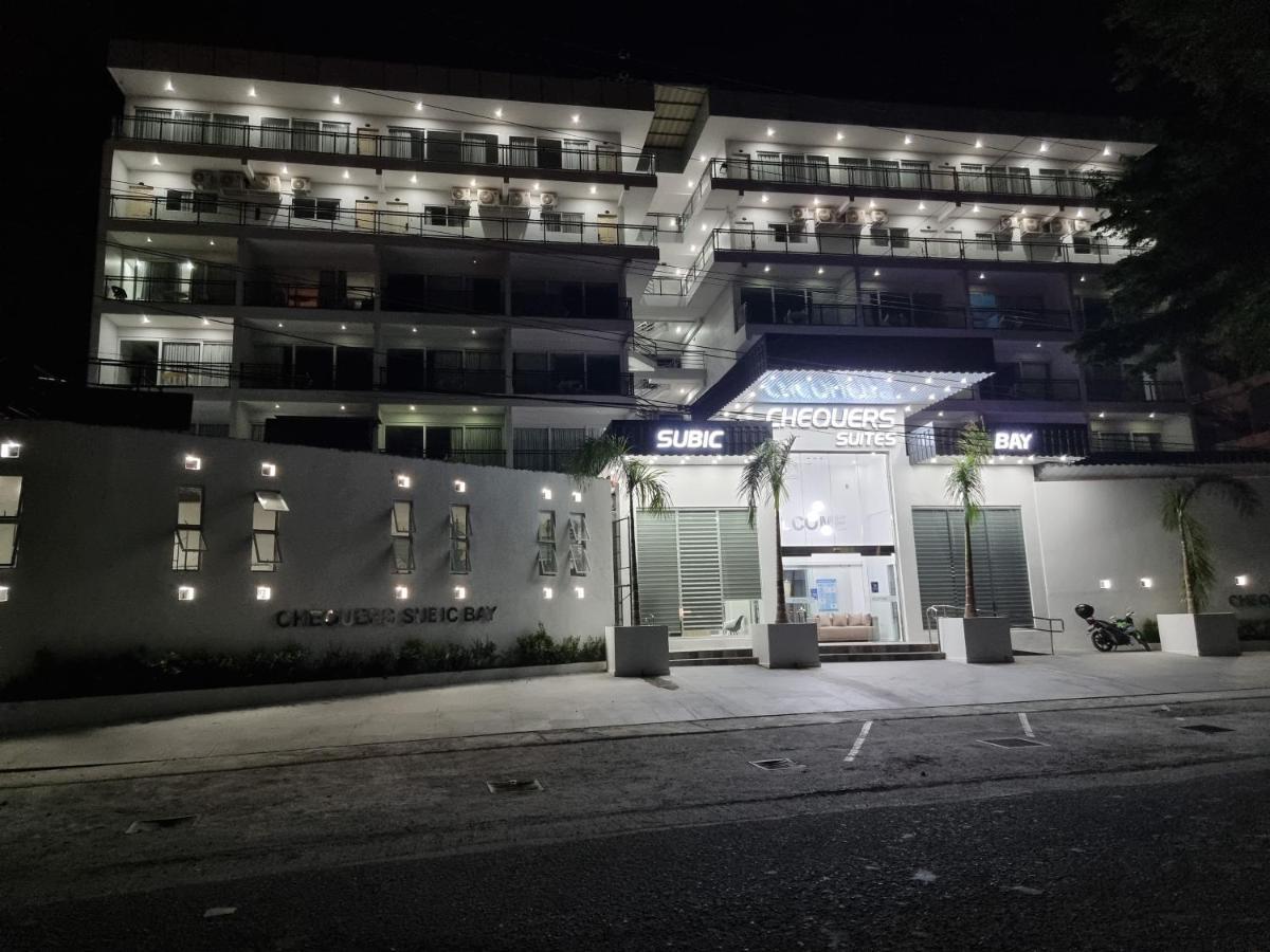 Chequers Suites Subic Bay Олонгапо Екстериор снимка