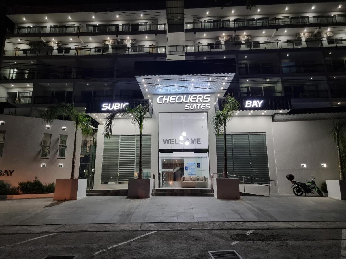 Chequers Suites Subic Bay Олонгапо Екстериор снимка