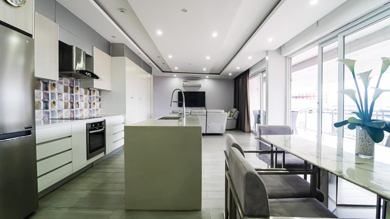 Chequers Suites Subic Bay Олонгапо Екстериор снимка