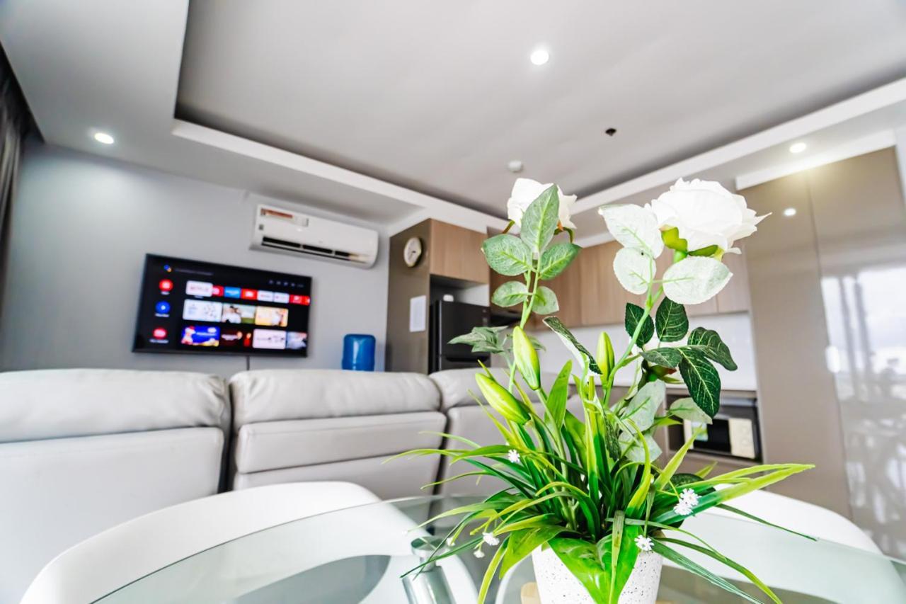 Chequers Suites Subic Bay Олонгапо Екстериор снимка