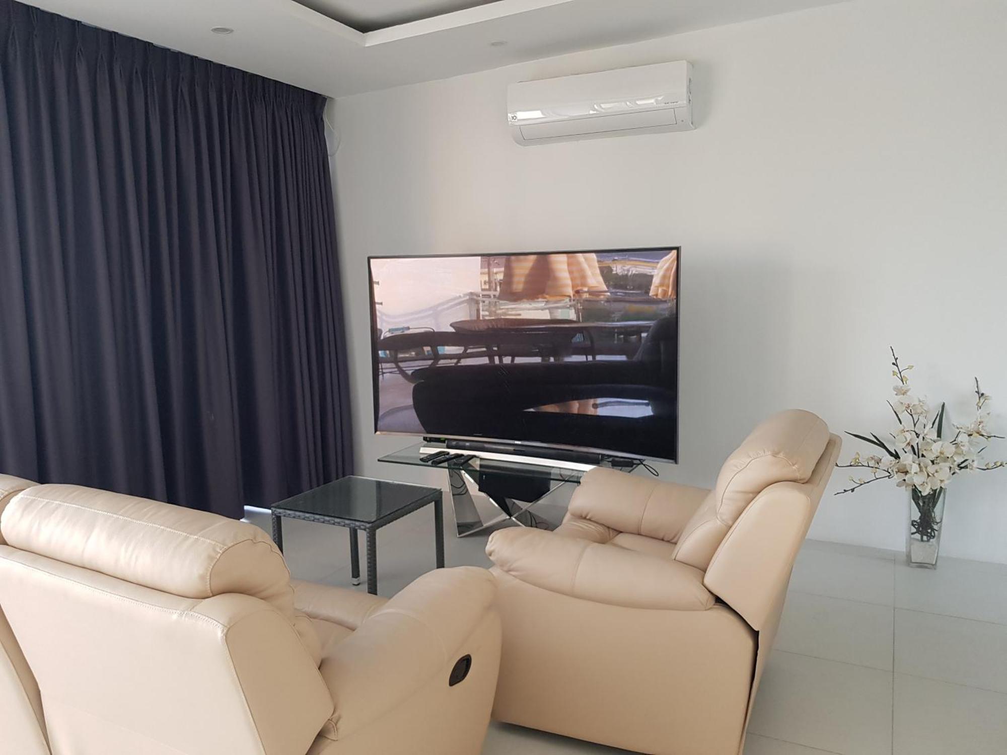 Chequers Suites Subic Bay Олонгапо Екстериор снимка