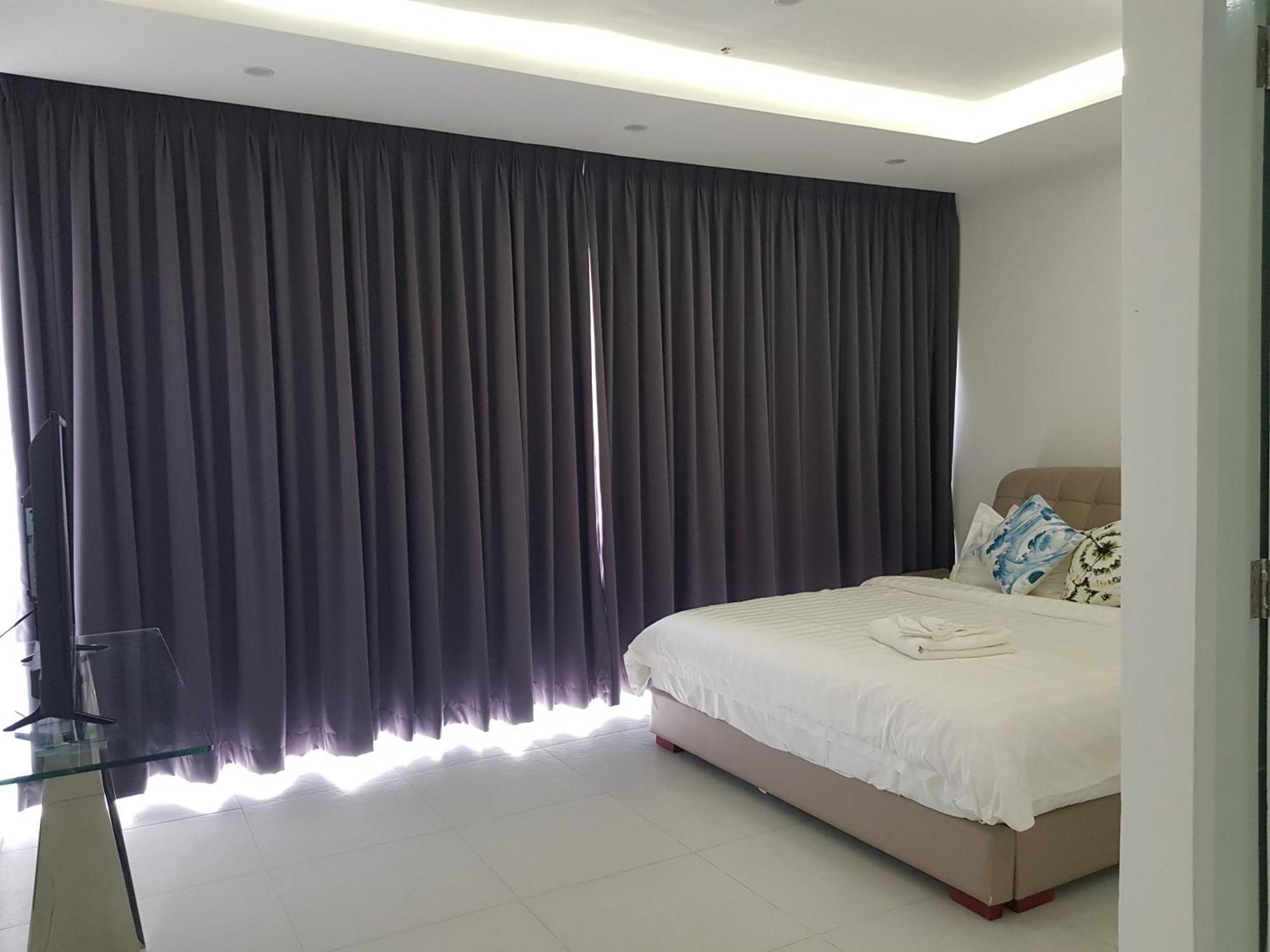 Chequers Suites Subic Bay Олонгапо Екстериор снимка