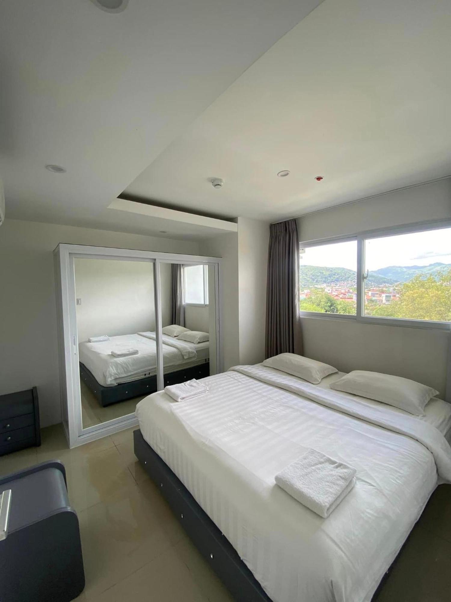 Chequers Suites Subic Bay Олонгапо Екстериор снимка